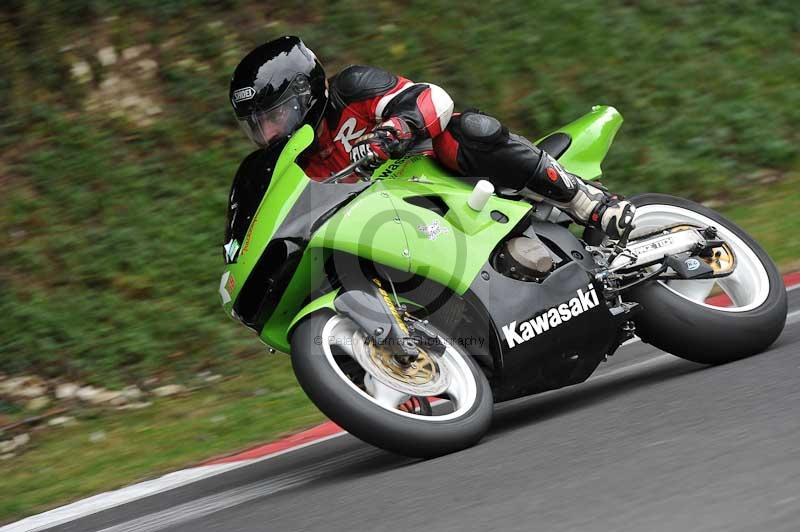 Motorcycle action photographs;Trackday digital images;cadwell;cadwell park photographs;event digital images;eventdigitalimages;motor racing louth lincolnshire;no limits trackdays;peter wileman photography;trackday;trackday photos