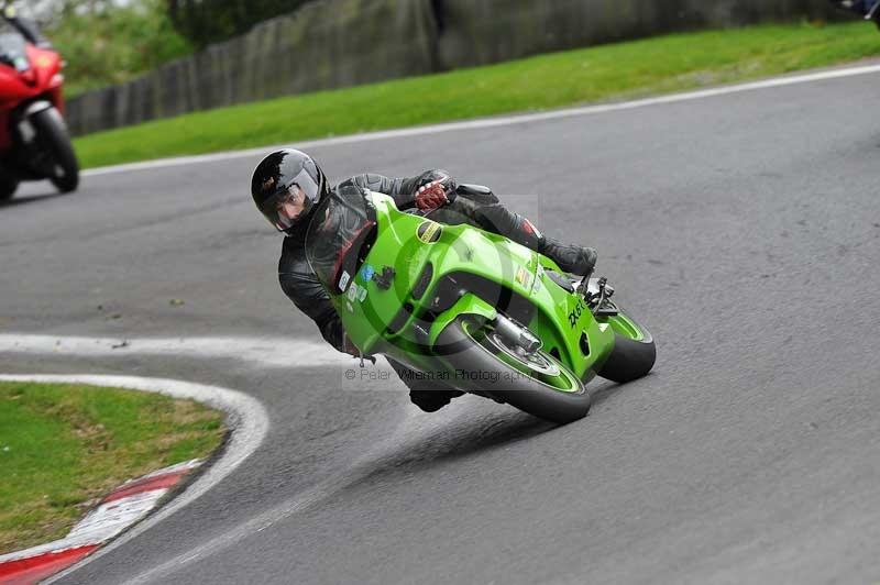 Motorcycle action photographs;Trackday digital images;cadwell;cadwell park photographs;event digital images;eventdigitalimages;motor racing louth lincolnshire;no limits trackdays;peter wileman photography;trackday;trackday photos
