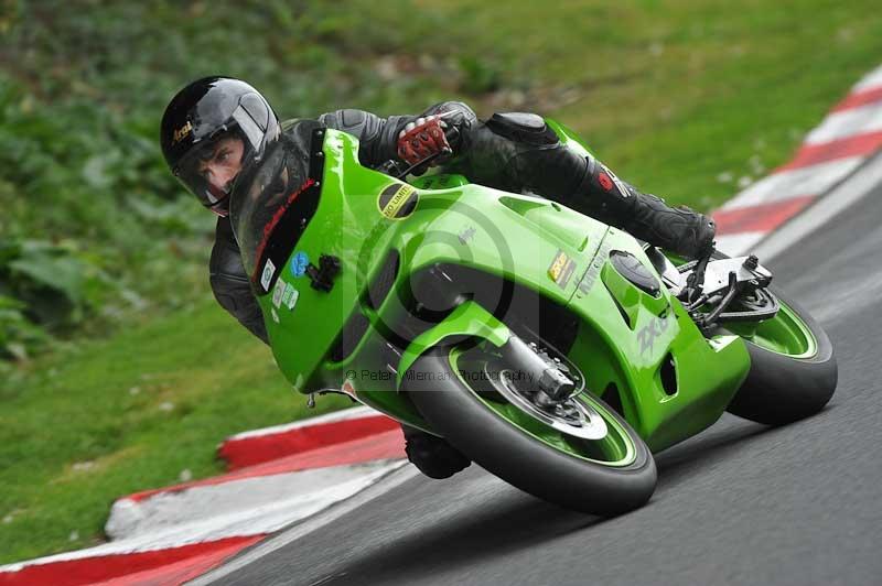 Motorcycle action photographs;Trackday digital images;cadwell;cadwell park photographs;event digital images;eventdigitalimages;motor racing louth lincolnshire;no limits trackdays;peter wileman photography;trackday;trackday photos