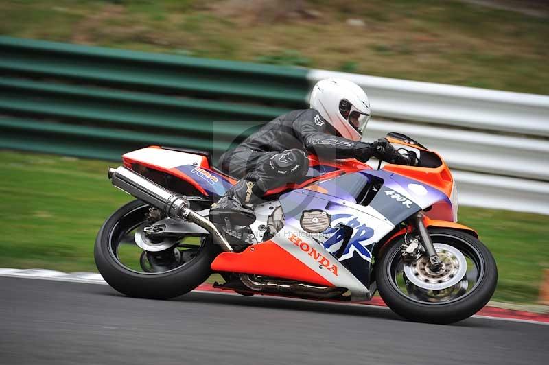 Motorcycle action photographs;Trackday digital images;cadwell;cadwell park photographs;event digital images;eventdigitalimages;motor racing louth lincolnshire;no limits trackdays;peter wileman photography;trackday;trackday photos