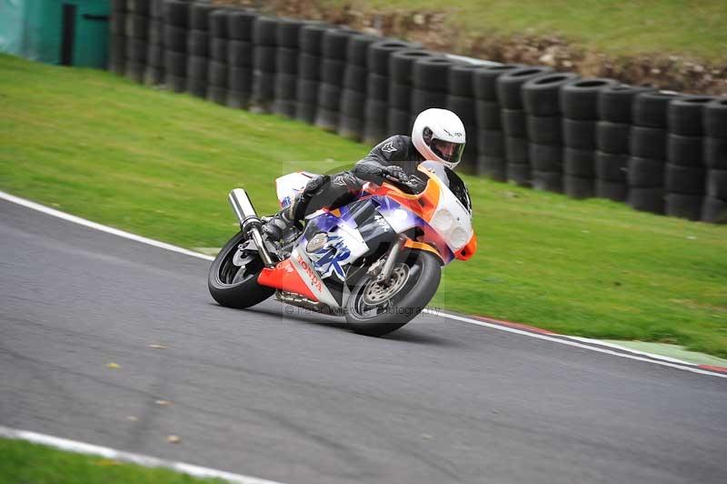 Motorcycle action photographs;Trackday digital images;cadwell;cadwell park photographs;event digital images;eventdigitalimages;motor racing louth lincolnshire;no limits trackdays;peter wileman photography;trackday;trackday photos