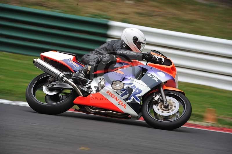 Motorcycle action photographs;Trackday digital images;cadwell;cadwell park photographs;event digital images;eventdigitalimages;motor racing louth lincolnshire;no limits trackdays;peter wileman photography;trackday;trackday photos