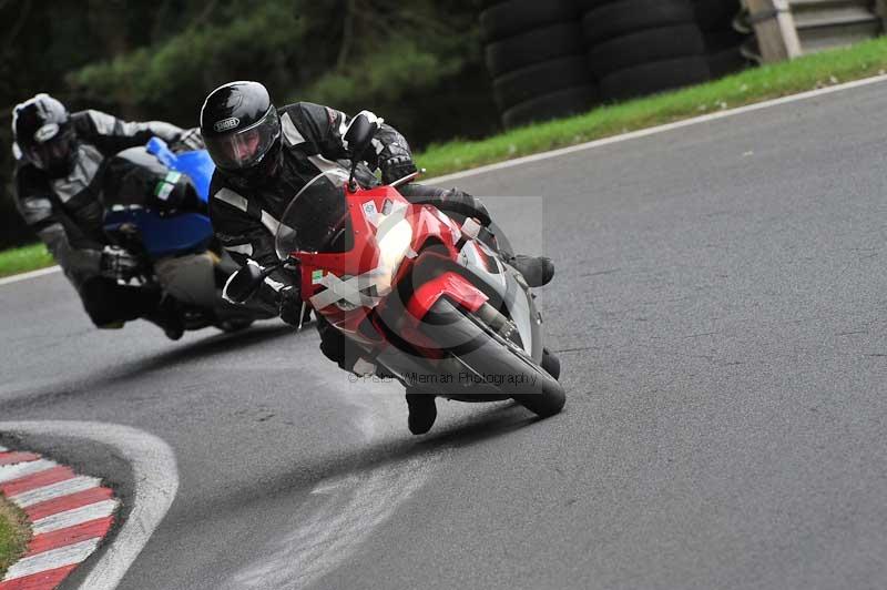 Motorcycle action photographs;Trackday digital images;cadwell;cadwell park photographs;event digital images;eventdigitalimages;motor racing louth lincolnshire;no limits trackdays;peter wileman photography;trackday;trackday photos