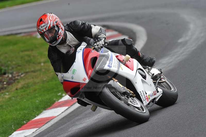 Motorcycle action photographs;Trackday digital images;cadwell;cadwell park photographs;event digital images;eventdigitalimages;motor racing louth lincolnshire;no limits trackdays;peter wileman photography;trackday;trackday photos