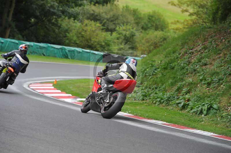Motorcycle action photographs;Trackday digital images;cadwell;cadwell park photographs;event digital images;eventdigitalimages;motor racing louth lincolnshire;no limits trackdays;peter wileman photography;trackday;trackday photos