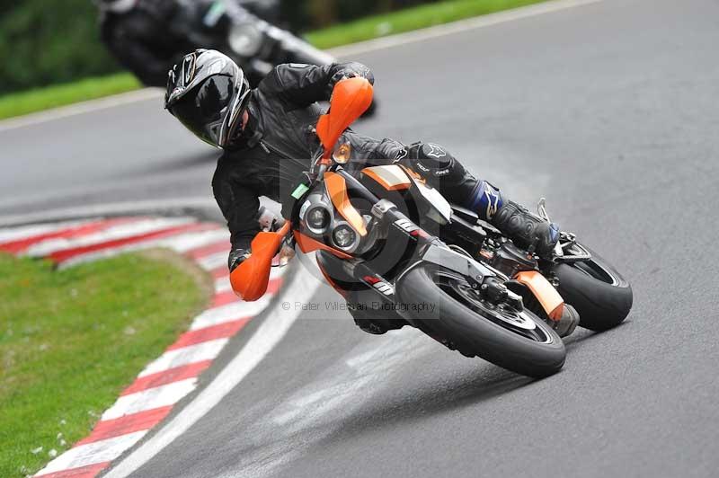 Motorcycle action photographs;Trackday digital images;cadwell;cadwell park photographs;event digital images;eventdigitalimages;motor racing louth lincolnshire;no limits trackdays;peter wileman photography;trackday;trackday photos