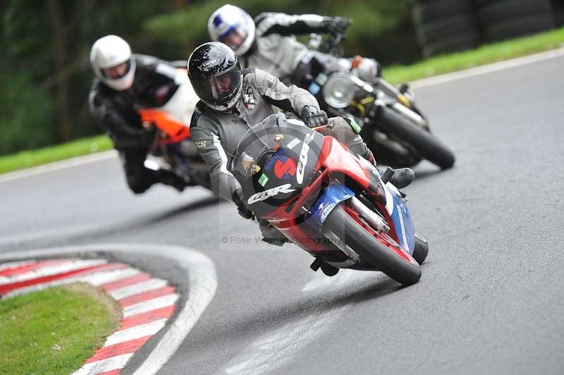 Motorcycle action photographs;Trackday digital images;cadwell;cadwell park photographs;event digital images;eventdigitalimages;motor racing louth lincolnshire;no limits trackdays;peter wileman photography;trackday;trackday photos