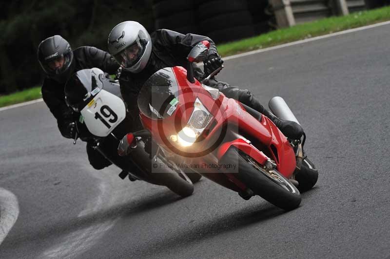 Motorcycle action photographs;Trackday digital images;cadwell;cadwell park photographs;event digital images;eventdigitalimages;motor racing louth lincolnshire;no limits trackdays;peter wileman photography;trackday;trackday photos