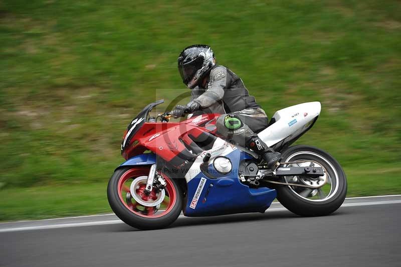 Motorcycle action photographs;Trackday digital images;cadwell;cadwell park photographs;event digital images;eventdigitalimages;motor racing louth lincolnshire;no limits trackdays;peter wileman photography;trackday;trackday photos