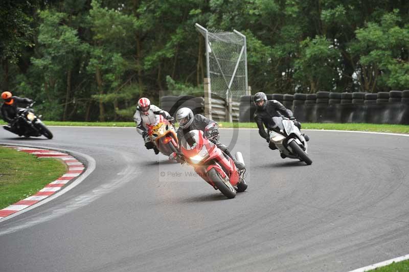 Motorcycle action photographs;Trackday digital images;cadwell;cadwell park photographs;event digital images;eventdigitalimages;motor racing louth lincolnshire;no limits trackdays;peter wileman photography;trackday;trackday photos