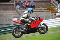 Motorcycle-action-photographs;Trackday-digital-images;cadwell;cadwell-park-photographs;event-digital-images;eventdigitalimages;motor-racing-louth-lincolnshire;no-limits-trackdays;peter-wileman-photography;trackday;trackday-photos