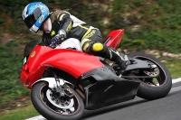 Motorcycle-action-photographs;Trackday-digital-images;cadwell;cadwell-park-photographs;event-digital-images;eventdigitalimages;motor-racing-louth-lincolnshire;no-limits-trackdays;peter-wileman-photography;trackday;trackday-photos