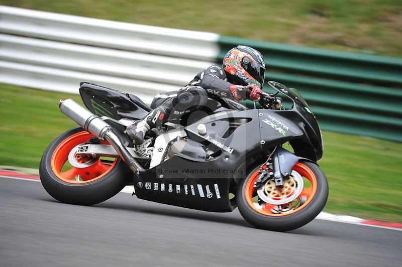 Motorcycle action photographs;Trackday digital images;cadwell;cadwell park photographs;event digital images;eventdigitalimages;motor racing louth lincolnshire;no limits trackdays;peter wileman photography;trackday;trackday photos