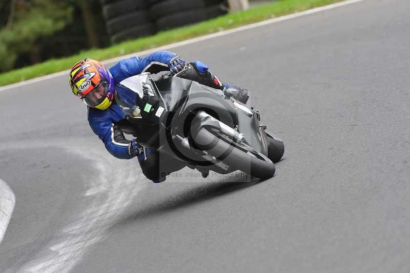 Motorcycle action photographs;Trackday digital images;cadwell;cadwell park photographs;event digital images;eventdigitalimages;motor racing louth lincolnshire;no limits trackdays;peter wileman photography;trackday;trackday photos
