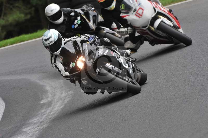Motorcycle action photographs;Trackday digital images;cadwell;cadwell park photographs;event digital images;eventdigitalimages;motor racing louth lincolnshire;no limits trackdays;peter wileman photography;trackday;trackday photos
