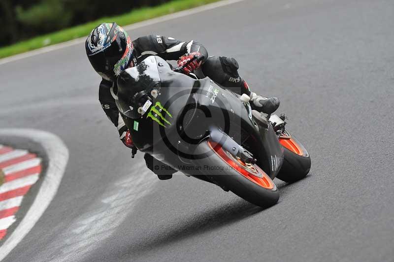 Motorcycle action photographs;Trackday digital images;cadwell;cadwell park photographs;event digital images;eventdigitalimages;motor racing louth lincolnshire;no limits trackdays;peter wileman photography;trackday;trackday photos