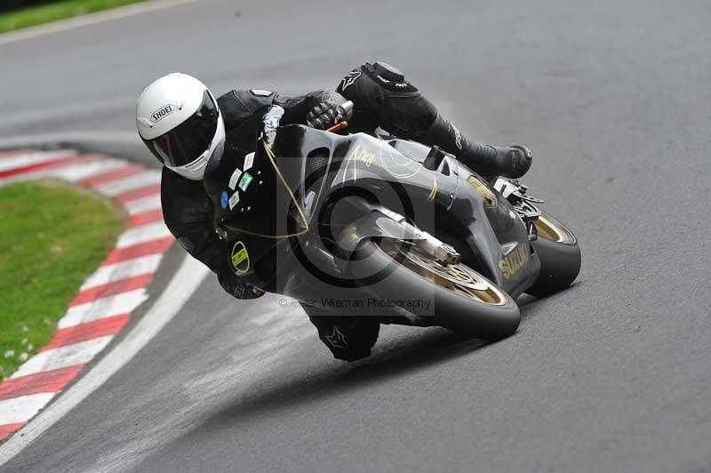 Motorcycle action photographs;Trackday digital images;cadwell;cadwell park photographs;event digital images;eventdigitalimages;motor racing louth lincolnshire;no limits trackdays;peter wileman photography;trackday;trackday photos