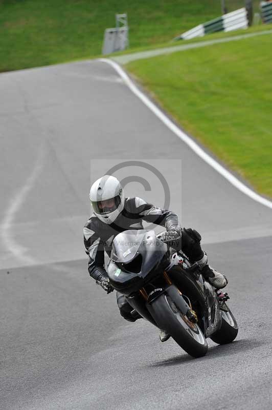 Motorcycle action photographs;Trackday digital images;cadwell;cadwell park photographs;event digital images;eventdigitalimages;motor racing louth lincolnshire;no limits trackdays;peter wileman photography;trackday;trackday photos