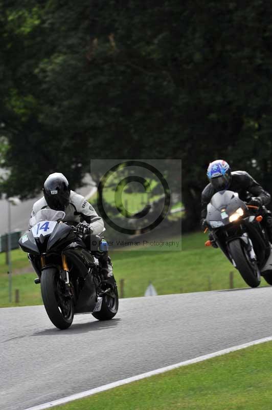 Motorcycle action photographs;Trackday digital images;cadwell;cadwell park photographs;event digital images;eventdigitalimages;motor racing louth lincolnshire;no limits trackdays;peter wileman photography;trackday;trackday photos