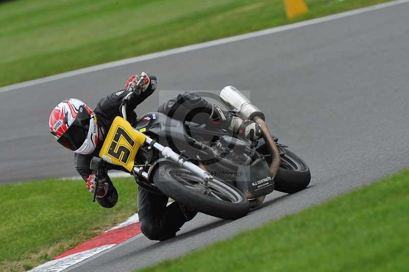 Motorcycle action photographs;Trackday digital images;cadwell;cadwell park photographs;event digital images;eventdigitalimages;motor racing louth lincolnshire;no limits trackdays;peter wileman photography;trackday;trackday photos