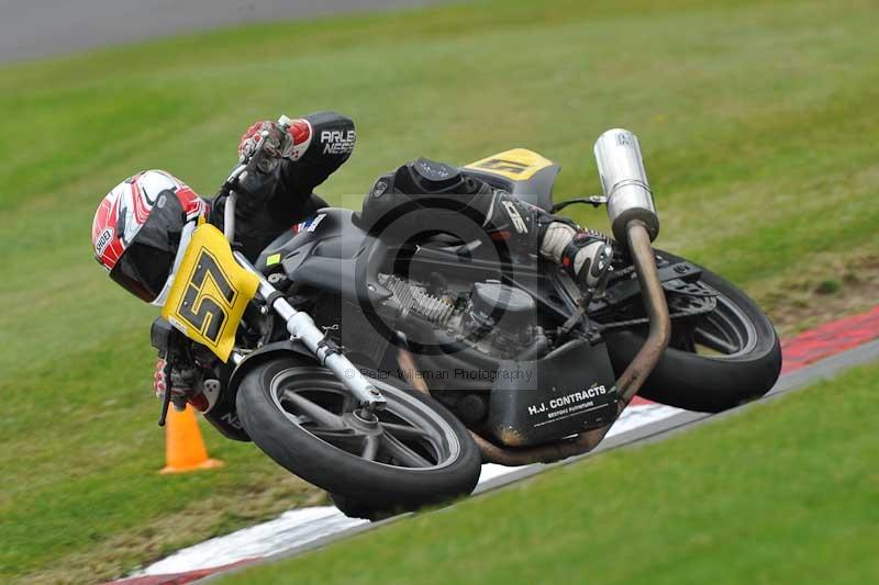 Motorcycle action photographs;Trackday digital images;cadwell;cadwell park photographs;event digital images;eventdigitalimages;motor racing louth lincolnshire;no limits trackdays;peter wileman photography;trackday;trackday photos