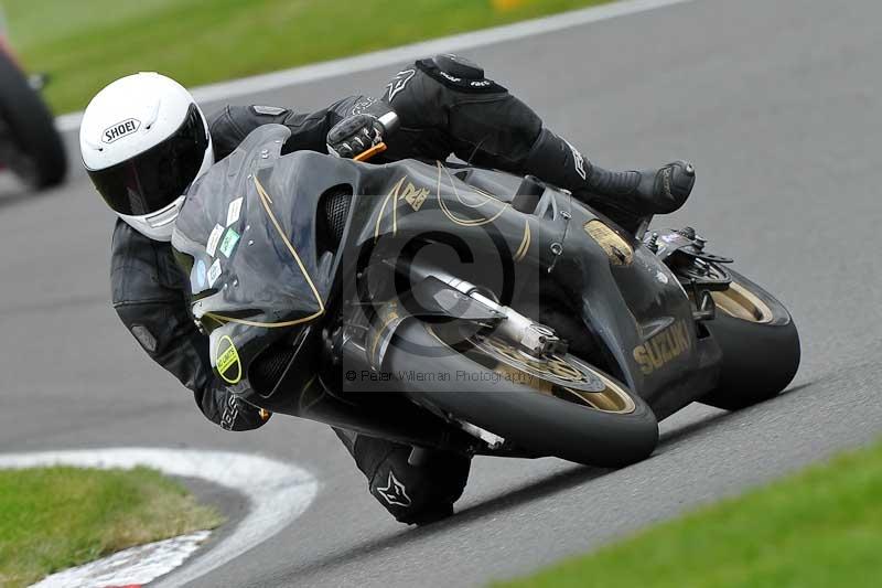 Motorcycle action photographs;Trackday digital images;cadwell;cadwell park photographs;event digital images;eventdigitalimages;motor racing louth lincolnshire;no limits trackdays;peter wileman photography;trackday;trackday photos