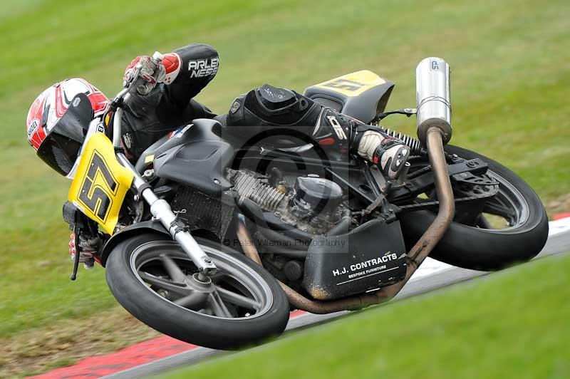 Motorcycle action photographs;Trackday digital images;cadwell;cadwell park photographs;event digital images;eventdigitalimages;motor racing louth lincolnshire;no limits trackdays;peter wileman photography;trackday;trackday photos