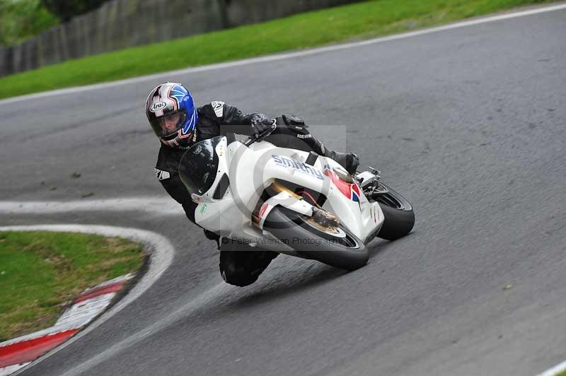 Motorcycle action photographs;Trackday digital images;cadwell;cadwell park photographs;event digital images;eventdigitalimages;motor racing louth lincolnshire;no limits trackdays;peter wileman photography;trackday;trackday photos