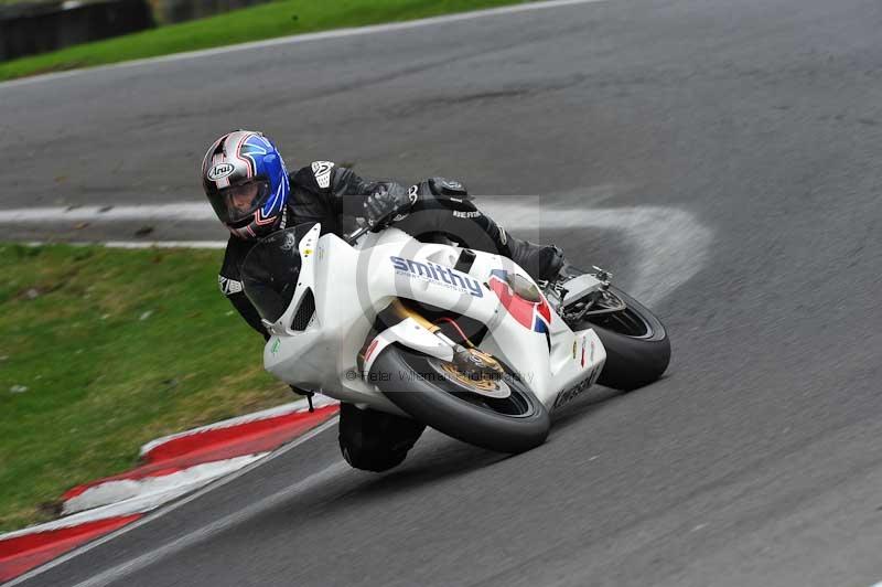 Motorcycle action photographs;Trackday digital images;cadwell;cadwell park photographs;event digital images;eventdigitalimages;motor racing louth lincolnshire;no limits trackdays;peter wileman photography;trackday;trackday photos