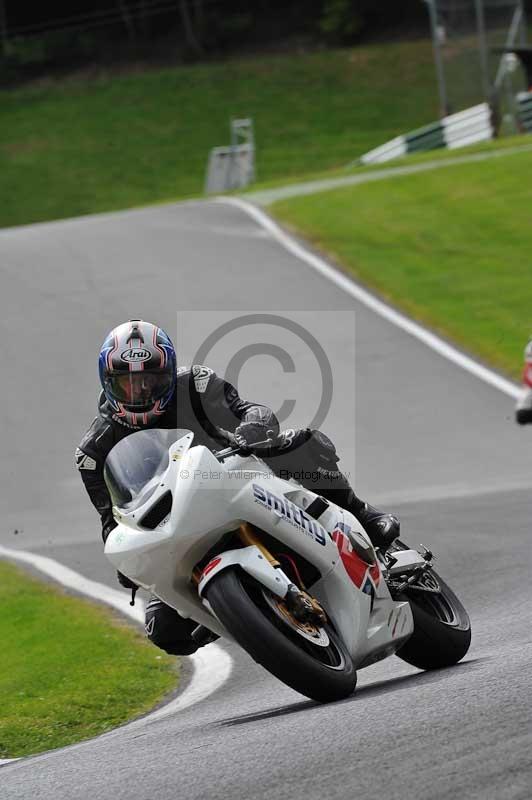 Motorcycle action photographs;Trackday digital images;cadwell;cadwell park photographs;event digital images;eventdigitalimages;motor racing louth lincolnshire;no limits trackdays;peter wileman photography;trackday;trackday photos
