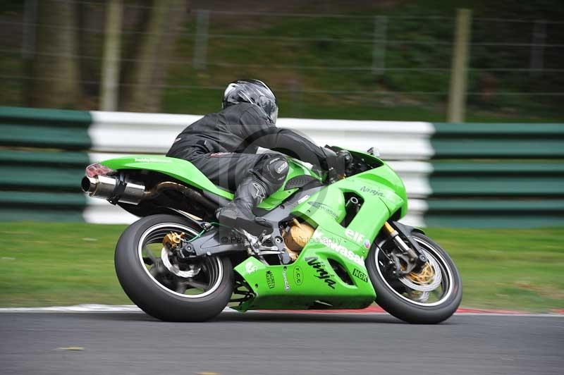 Motorcycle action photographs;Trackday digital images;cadwell;cadwell park photographs;event digital images;eventdigitalimages;motor racing louth lincolnshire;no limits trackdays;peter wileman photography;trackday;trackday photos