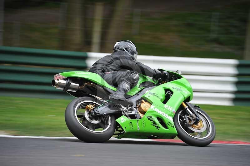 Motorcycle action photographs;Trackday digital images;cadwell;cadwell park photographs;event digital images;eventdigitalimages;motor racing louth lincolnshire;no limits trackdays;peter wileman photography;trackday;trackday photos