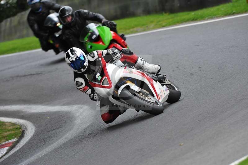 Motorcycle action photographs;Trackday digital images;cadwell;cadwell park photographs;event digital images;eventdigitalimages;motor racing louth lincolnshire;no limits trackdays;peter wileman photography;trackday;trackday photos