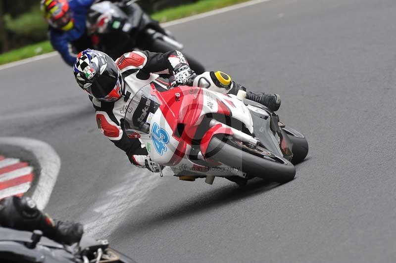 Motorcycle action photographs;Trackday digital images;cadwell;cadwell park photographs;event digital images;eventdigitalimages;motor racing louth lincolnshire;no limits trackdays;peter wileman photography;trackday;trackday photos