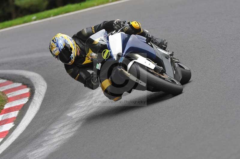 Motorcycle action photographs;Trackday digital images;cadwell;cadwell park photographs;event digital images;eventdigitalimages;motor racing louth lincolnshire;no limits trackdays;peter wileman photography;trackday;trackday photos