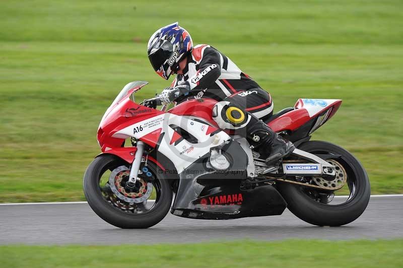 Motorcycle action photographs;Trackday digital images;cadwell;cadwell park photographs;event digital images;eventdigitalimages;motor racing louth lincolnshire;no limits trackdays;peter wileman photography;trackday;trackday photos