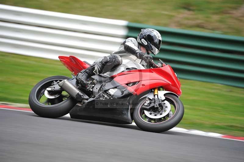 Motorcycle action photographs;Trackday digital images;cadwell;cadwell park photographs;event digital images;eventdigitalimages;motor racing louth lincolnshire;no limits trackdays;peter wileman photography;trackday;trackday photos