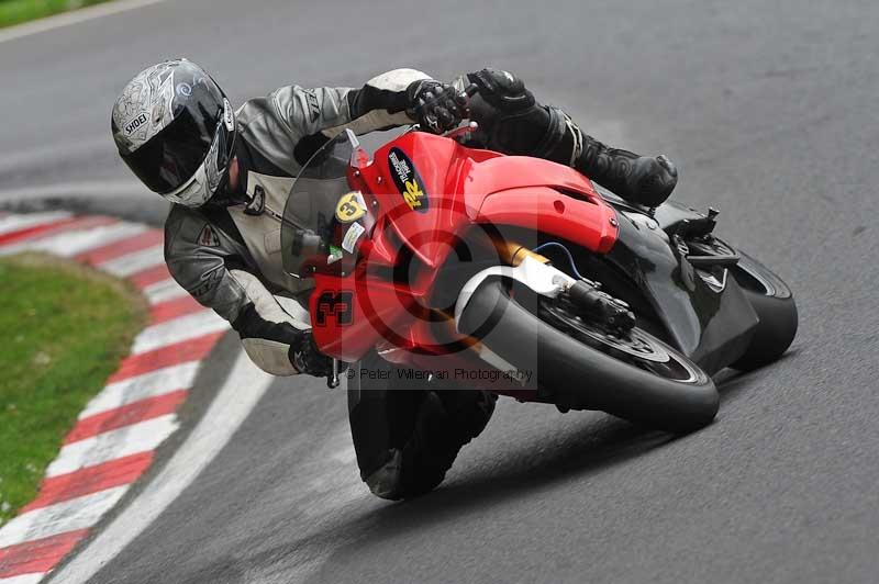 Motorcycle action photographs;Trackday digital images;cadwell;cadwell park photographs;event digital images;eventdigitalimages;motor racing louth lincolnshire;no limits trackdays;peter wileman photography;trackday;trackday photos