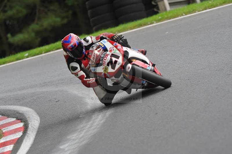 Motorcycle action photographs;Trackday digital images;cadwell;cadwell park photographs;event digital images;eventdigitalimages;motor racing louth lincolnshire;no limits trackdays;peter wileman photography;trackday;trackday photos
