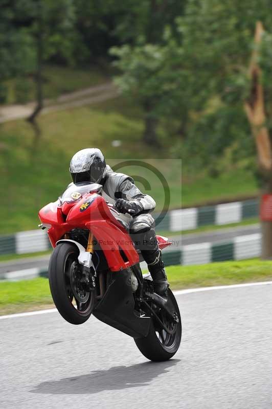 Motorcycle action photographs;Trackday digital images;cadwell;cadwell park photographs;event digital images;eventdigitalimages;motor racing louth lincolnshire;no limits trackdays;peter wileman photography;trackday;trackday photos