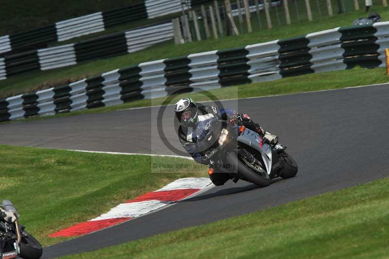 Motorcycle action photographs;Trackday digital images;cadwell;cadwell park photographs;event digital images;eventdigitalimages;motor racing louth lincolnshire;no limits trackdays;peter wileman photography;trackday;trackday photos