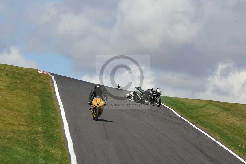Motorcycle action photographs;Trackday digital images;cadwell;cadwell park photographs;event digital images;eventdigitalimages;motor racing louth lincolnshire;no limits trackdays;peter wileman photography;trackday;trackday photos