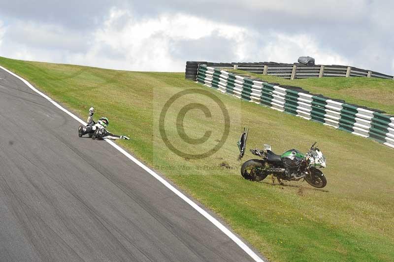 Motorcycle action photographs;Trackday digital images;cadwell;cadwell park photographs;event digital images;eventdigitalimages;motor racing louth lincolnshire;no limits trackdays;peter wileman photography;trackday;trackday photos
