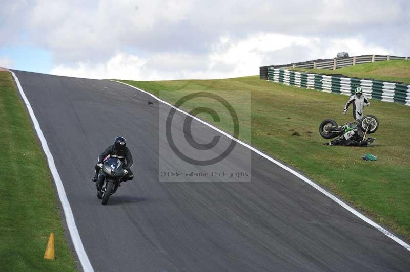 Motorcycle action photographs;Trackday digital images;cadwell;cadwell park photographs;event digital images;eventdigitalimages;motor racing louth lincolnshire;no limits trackdays;peter wileman photography;trackday;trackday photos