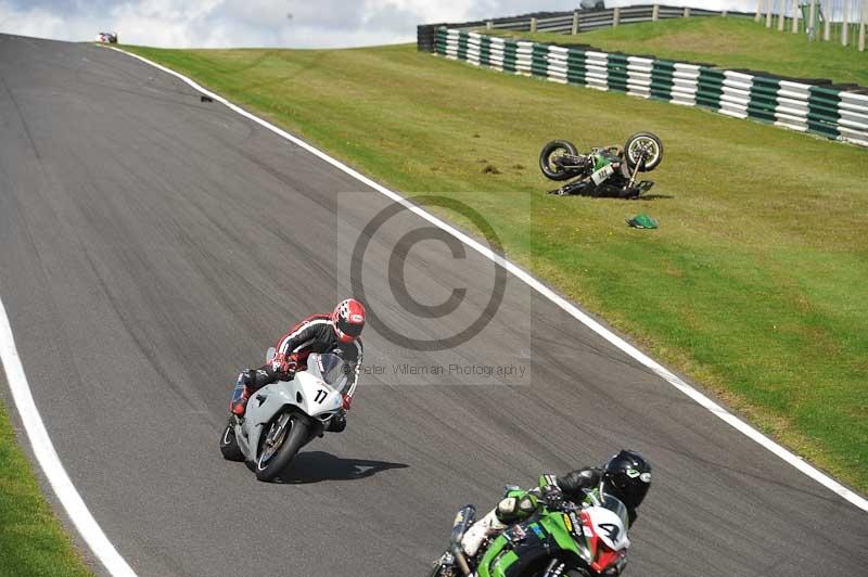 Motorcycle action photographs;Trackday digital images;cadwell;cadwell park photographs;event digital images;eventdigitalimages;motor racing louth lincolnshire;no limits trackdays;peter wileman photography;trackday;trackday photos