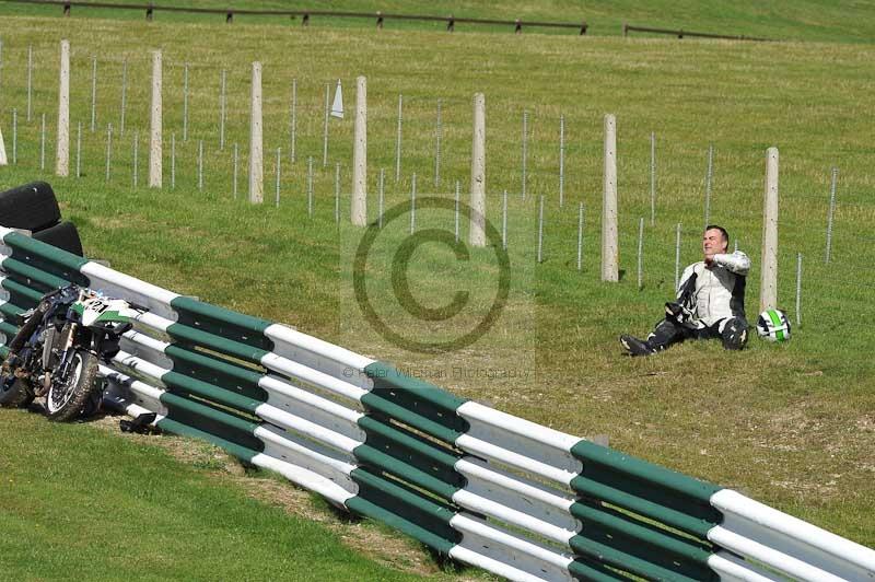 Motorcycle action photographs;Trackday digital images;cadwell;cadwell park photographs;event digital images;eventdigitalimages;motor racing louth lincolnshire;no limits trackdays;peter wileman photography;trackday;trackday photos