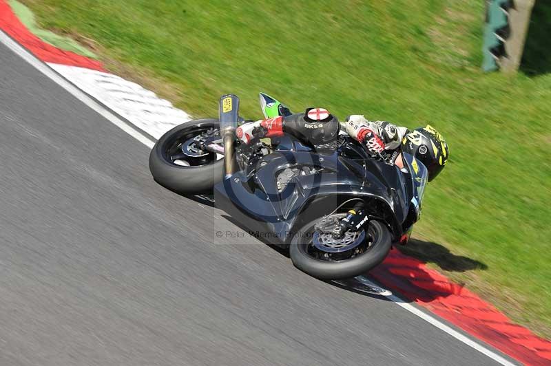 Motorcycle action photographs;Trackday digital images;cadwell;cadwell park photographs;event digital images;eventdigitalimages;motor racing louth lincolnshire;no limits trackdays;peter wileman photography;trackday;trackday photos