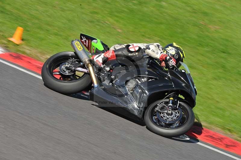 Motorcycle action photographs;Trackday digital images;cadwell;cadwell park photographs;event digital images;eventdigitalimages;motor racing louth lincolnshire;no limits trackdays;peter wileman photography;trackday;trackday photos