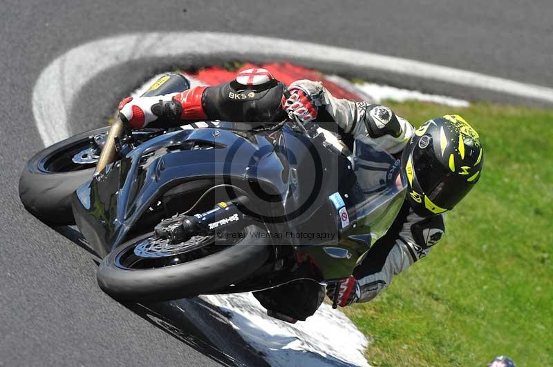 Motorcycle action photographs;Trackday digital images;cadwell;cadwell park photographs;event digital images;eventdigitalimages;motor racing louth lincolnshire;no limits trackdays;peter wileman photography;trackday;trackday photos