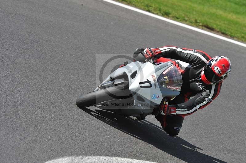Motorcycle action photographs;Trackday digital images;cadwell;cadwell park photographs;event digital images;eventdigitalimages;motor racing louth lincolnshire;no limits trackdays;peter wileman photography;trackday;trackday photos